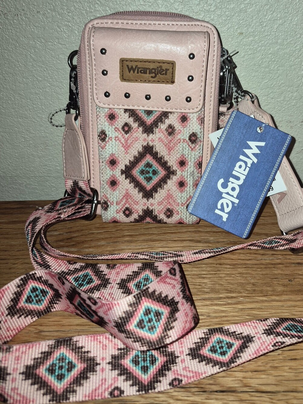 New With Tags Wrangler Boho Aztec Crossbody, Pink, Brown, Turqoise - Picture 2 of 8